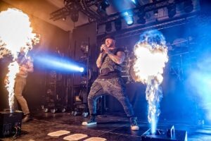 Smash Into Pieces foto Romana Makówka